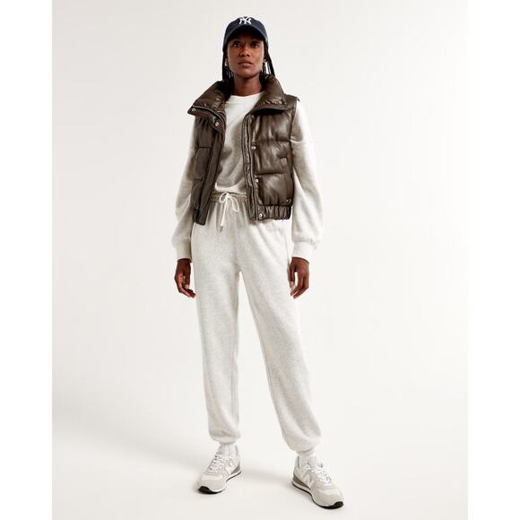 Abercrombie & Fitch Dark Brown Puffer Vest, Faux Leather - M - Picture 3 of 8